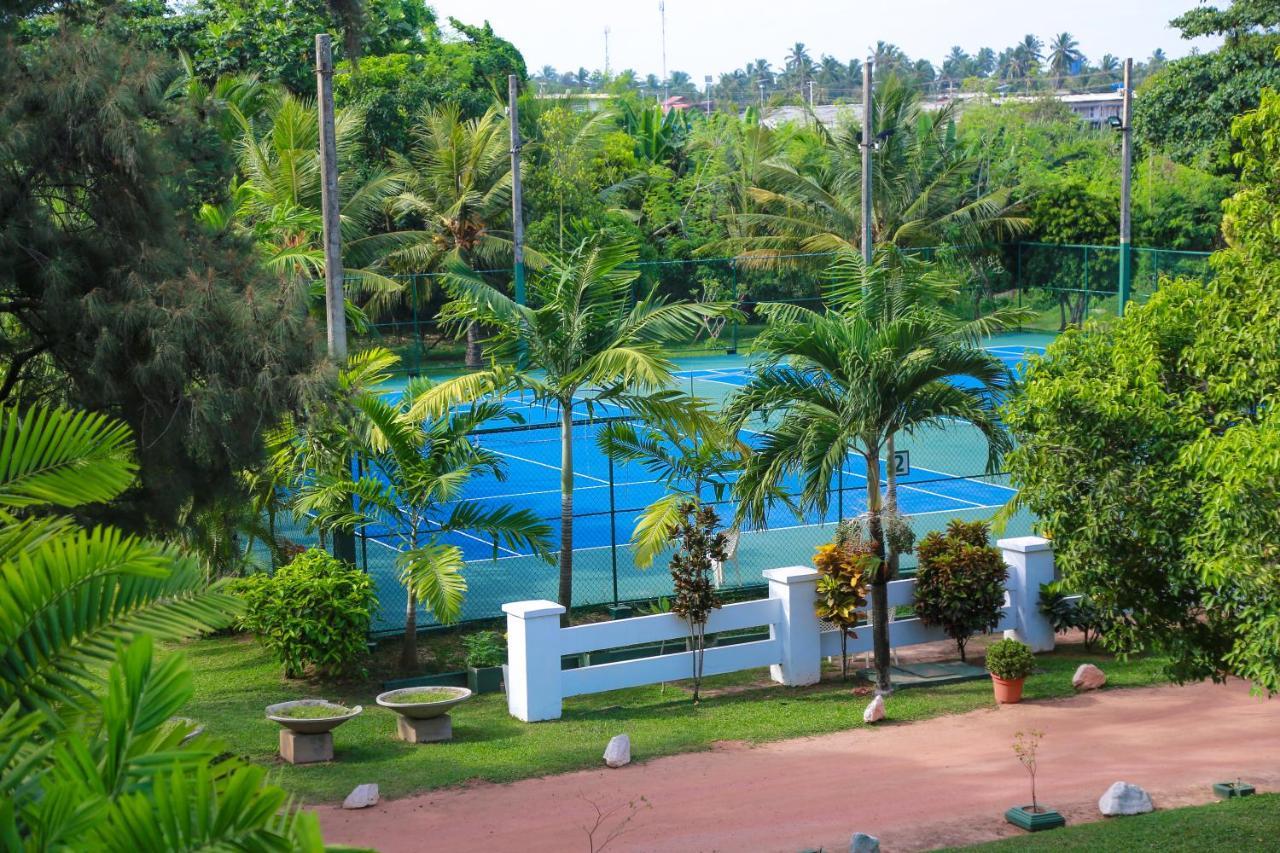 Pegasus Reef - A Beach Resort In Colombo אואטלה מראה חיצוני תמונה